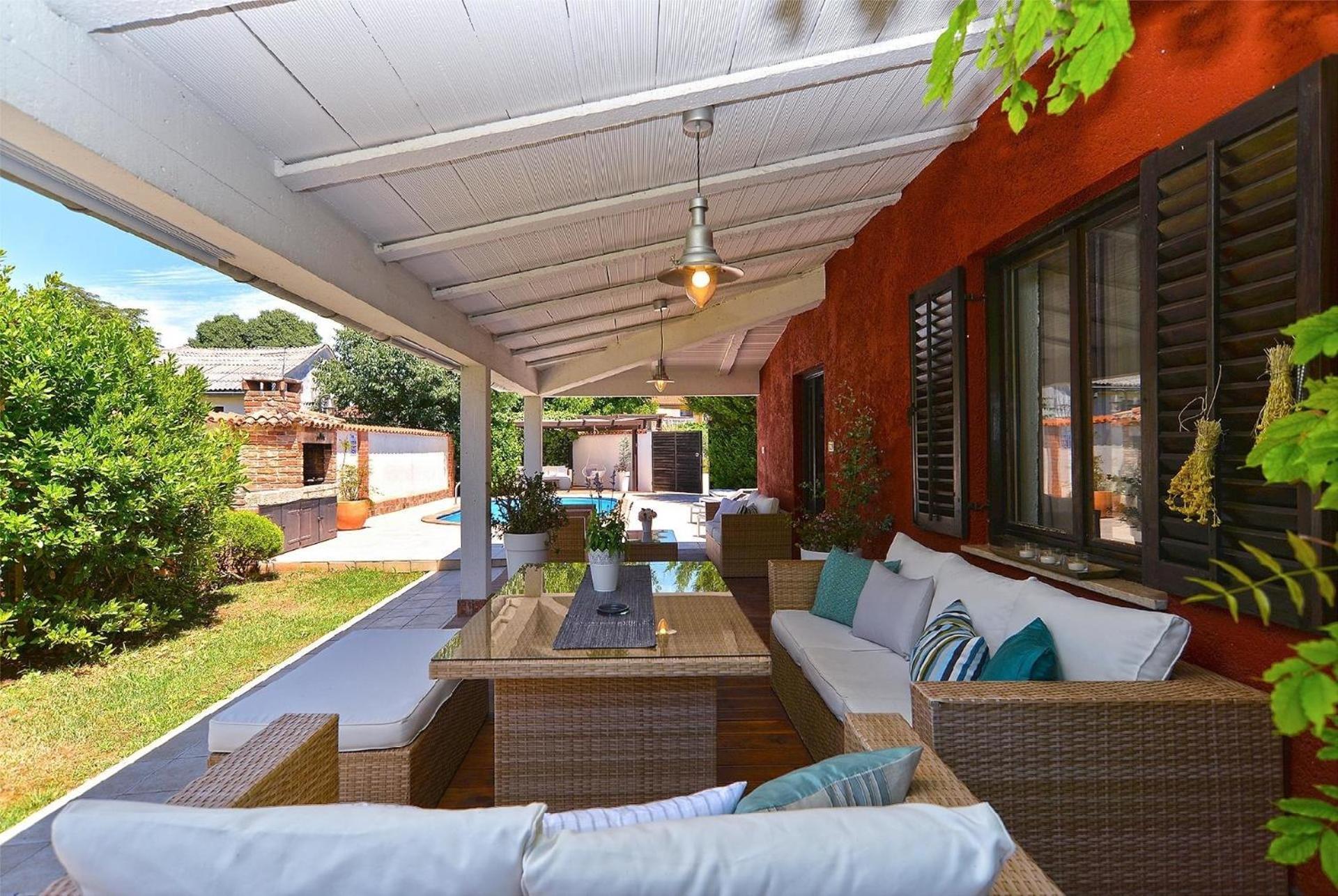 Mit Privatpool Fuer 8 Personen Ca 135 Qm In Pula, Istrien Istrische Riviera *