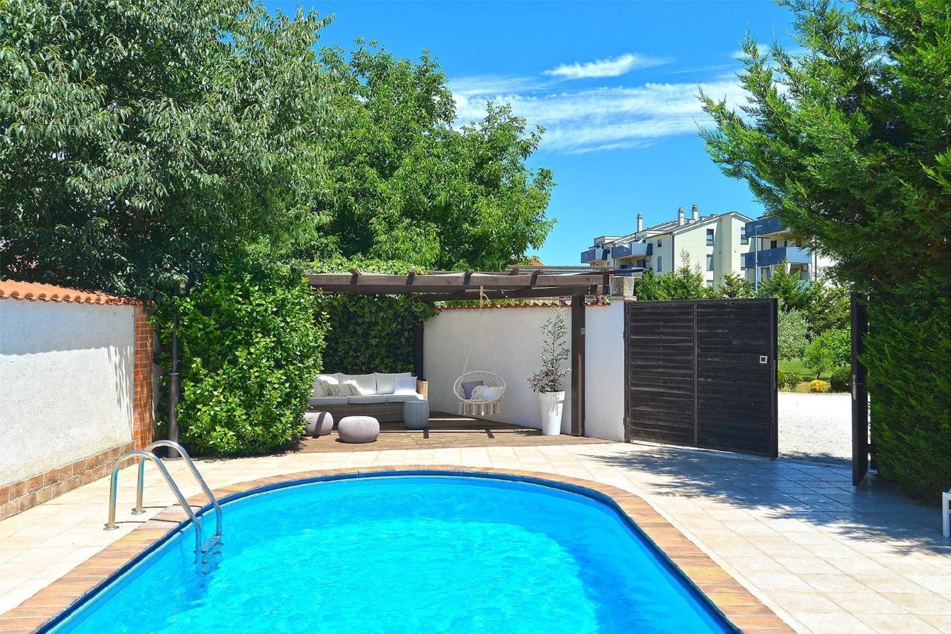 Mit Privatpool Fuer 8 Personen Ca 135 Qm In Pula, Istrien Istrische Riviera * Pula